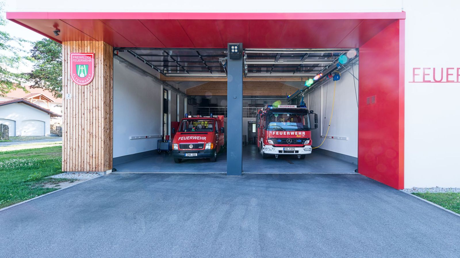 Location: Neubau Feuerwehr Altenmarkt/ ChamArchitekt: Schnabel + Partner ArchitektenBearbeitung: Jürgen Krall Photographie-------------------------------Bild Nr.: _241_0927-992www.krall-photographie.de