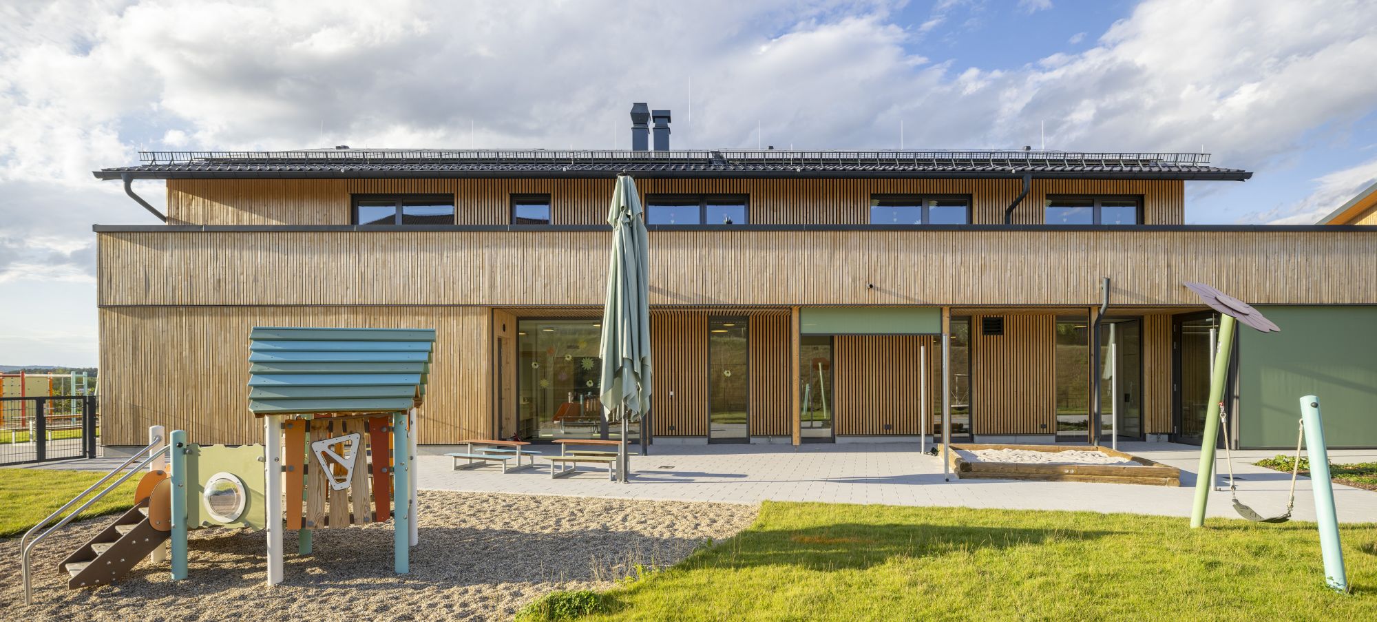 Kinderhaus-und-Feuerwehrhaus-Wetterfeld-11