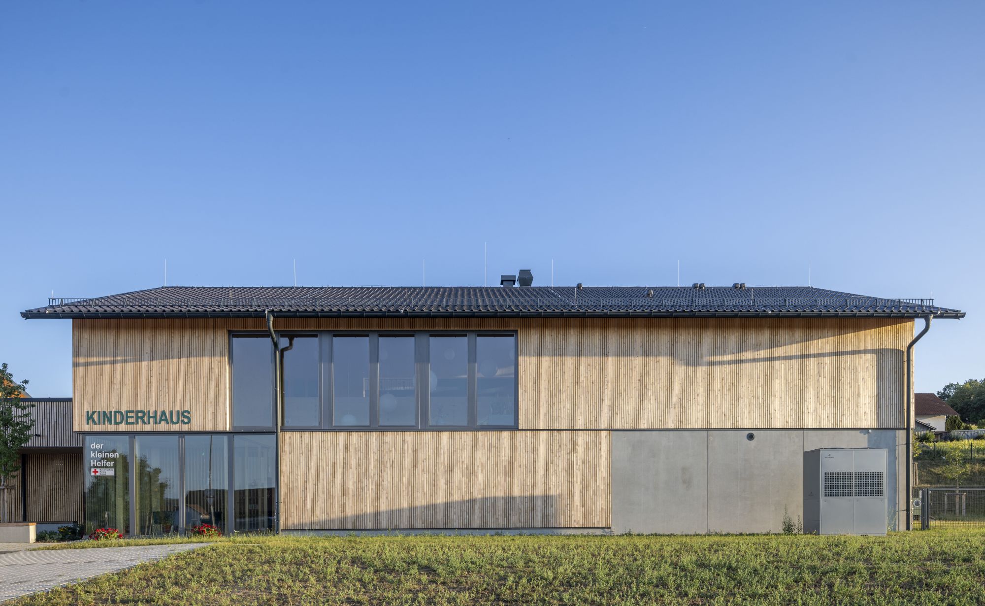 Kinderhaus-und-Feuerwehrhaus-Wetterfeld-17