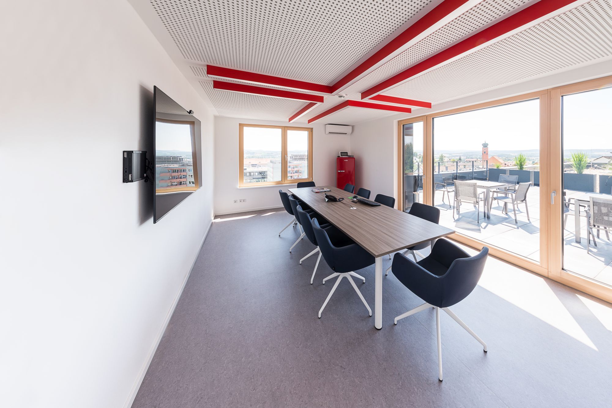 Location: Neubau BRK Cham
Architekt: Schnabel + Partner Architekten
Bearbeitung: Jürgen Krall Photographie
-------------------------------
Bild Nr.: _241_0841-926
www.krall-photographie.de